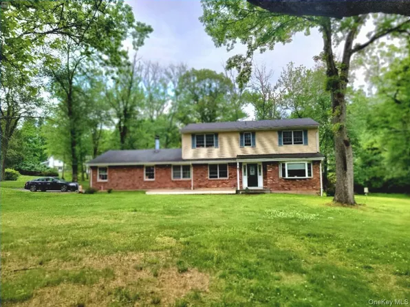 121 Sunset Road, Blauvelt, NY 10913