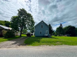 9 Perry St, Lincoln, ME 04457