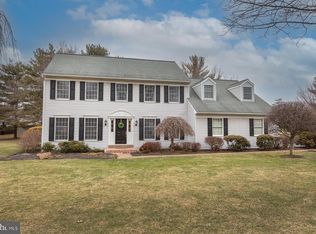 537 Randolph Dr, Lititz, PA 17543