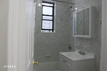 Rented by Sterea Agency