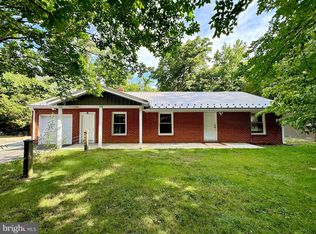 15360 Homeland Dr, Hughesville, MD 20637