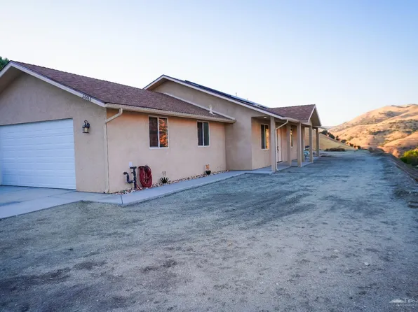 20013 Pine Ridge Dr, Tehachapi, CA 93561
