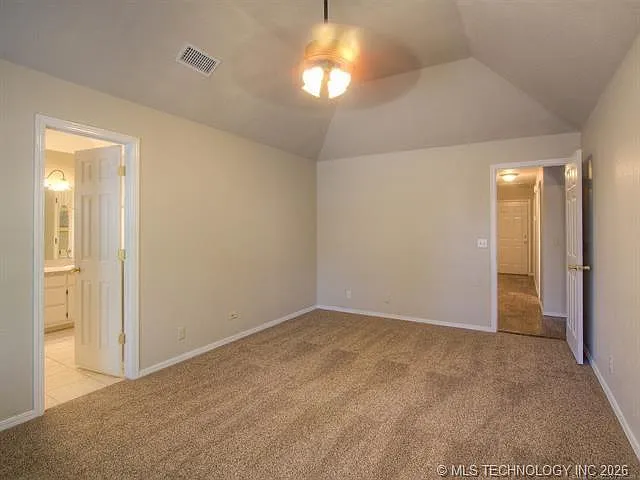 1112 N Willow Ave N — Photo 6