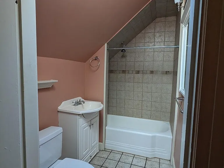 117 Elmgrove Ave #3 — Photo 10