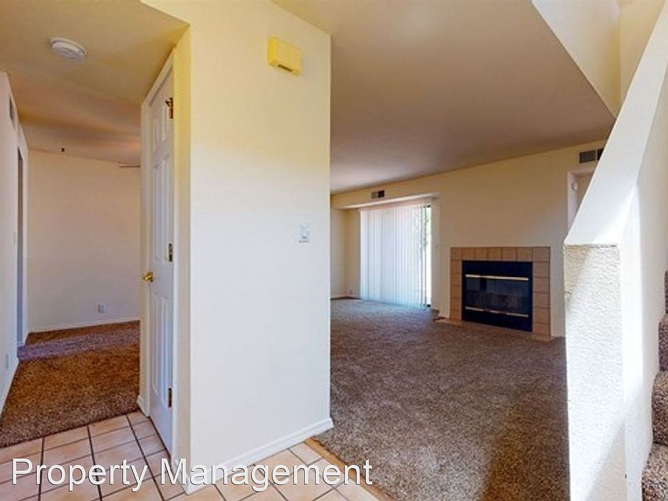 1st image of 1533 Georgene Dr NE