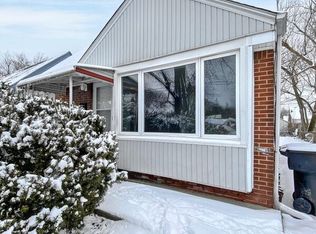 20090 Lahser Rd, Detroit, MI 48219