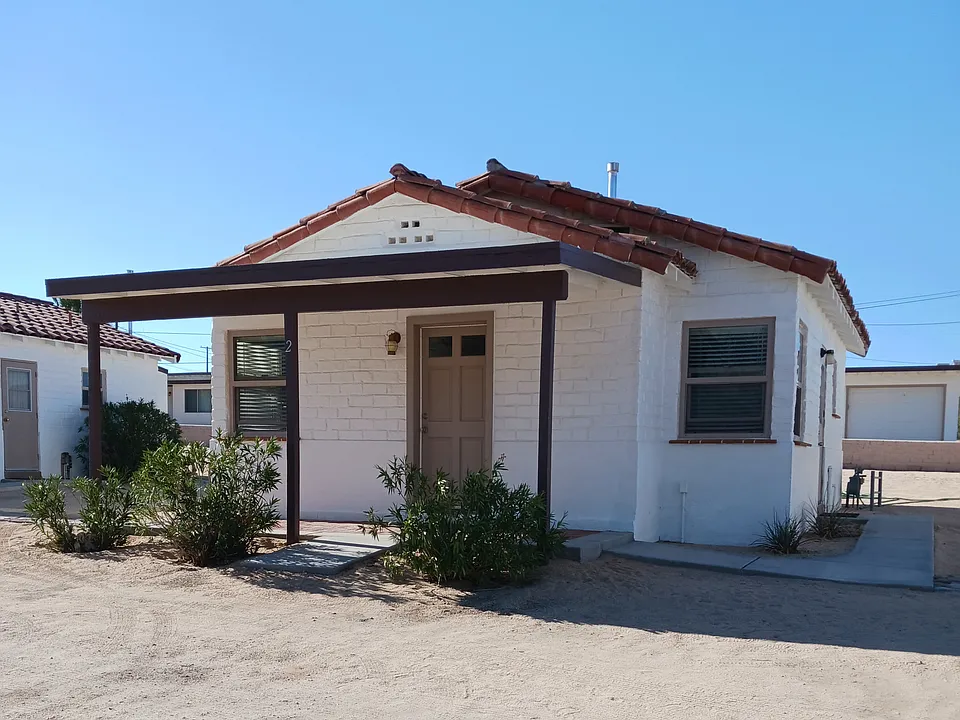 Mesquite Springs Rd