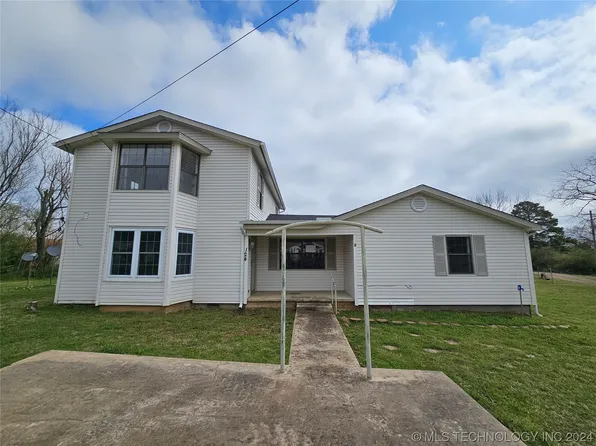 124 S 8th St, Clayton, OK 74536