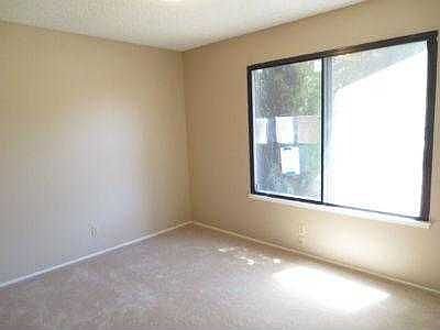 5th image of 8335 Abelia Ct
