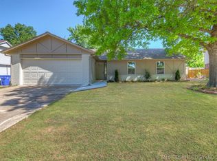 2804 W Broadway St, Broken Arrow, OK 74012