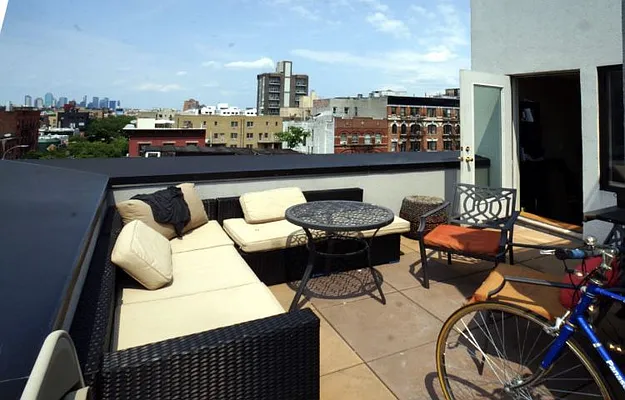 Rented by EXR | media 13