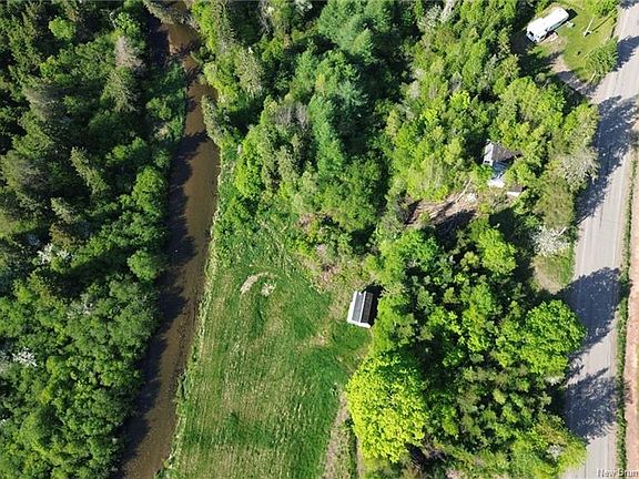 3rd image of 982 Portage Vale Rd