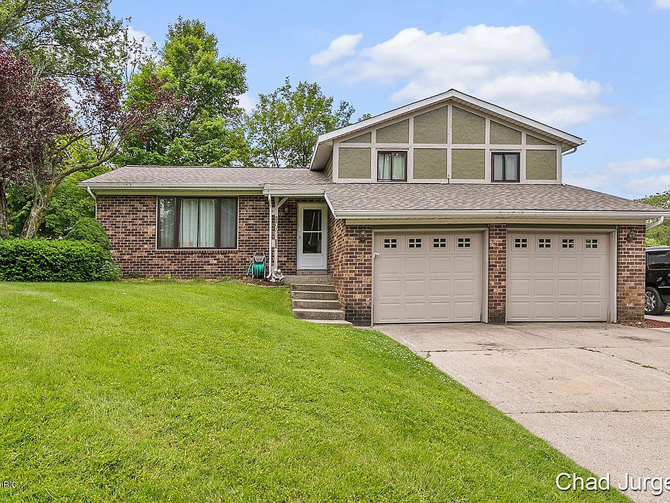 1st image of 3088 Beechcrest Dr