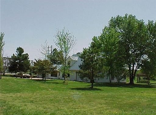 2nd image of 3303 SW 14th St
