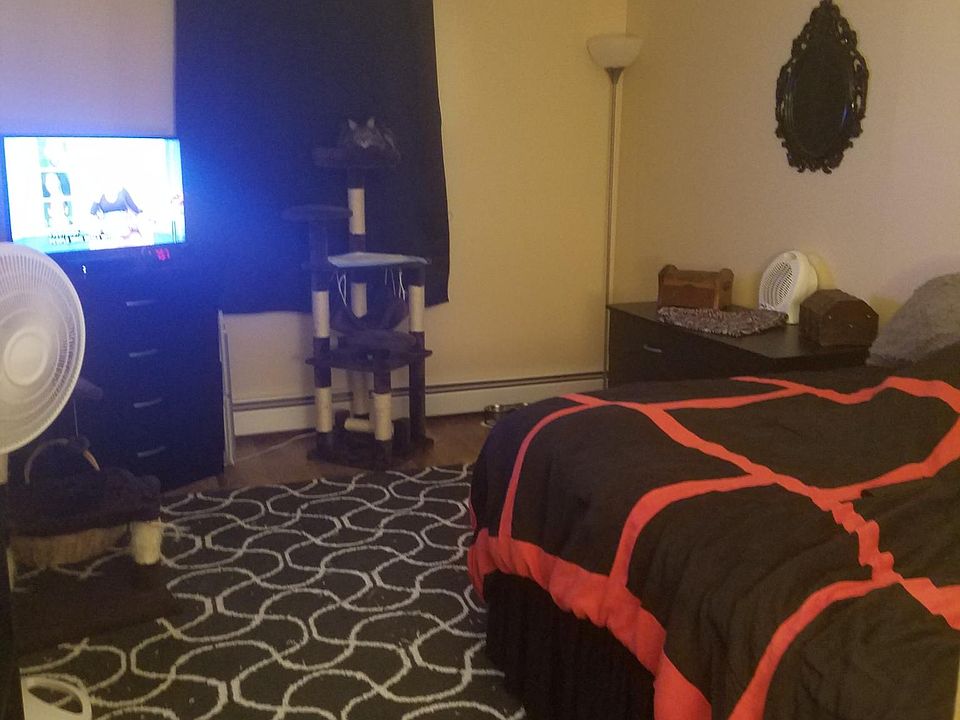 1st image of 33 Belle Ave