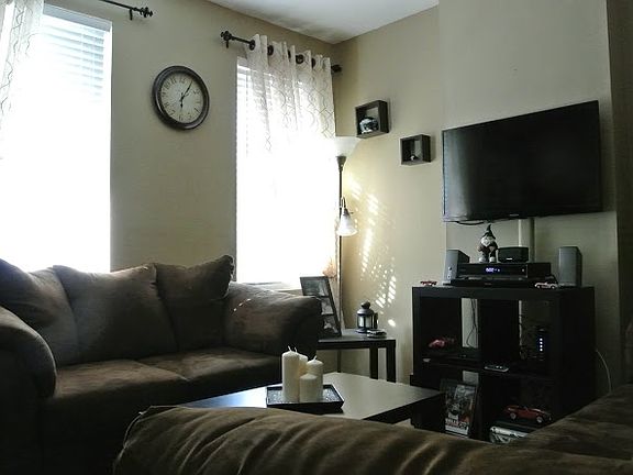 4th image of 4617 Salmon St