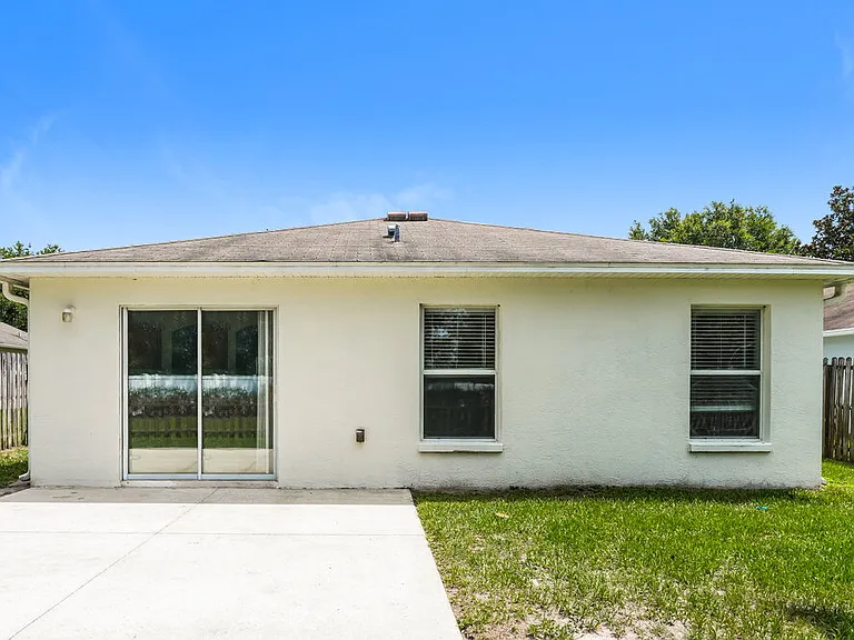 18114 Cypress Bay Pkwy — Photo 16