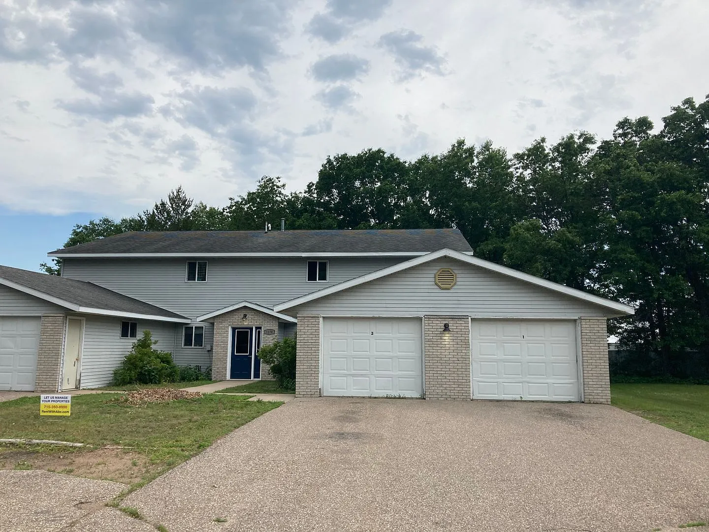 1170 Dodds Drive — Photo 3