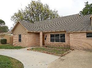 1st image of 1802 Highland Dr