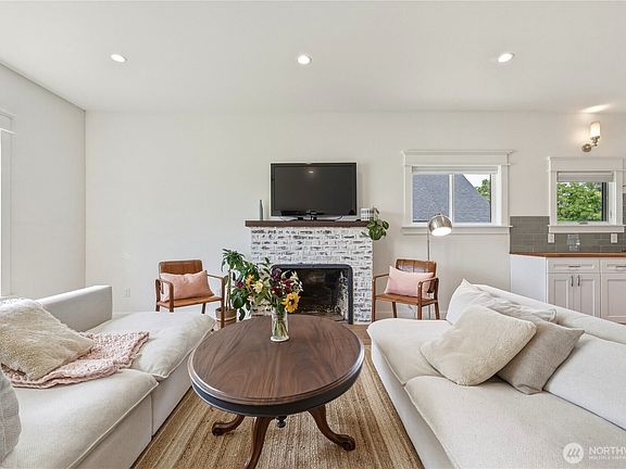 3rd image of 1441 Portland Avenue
