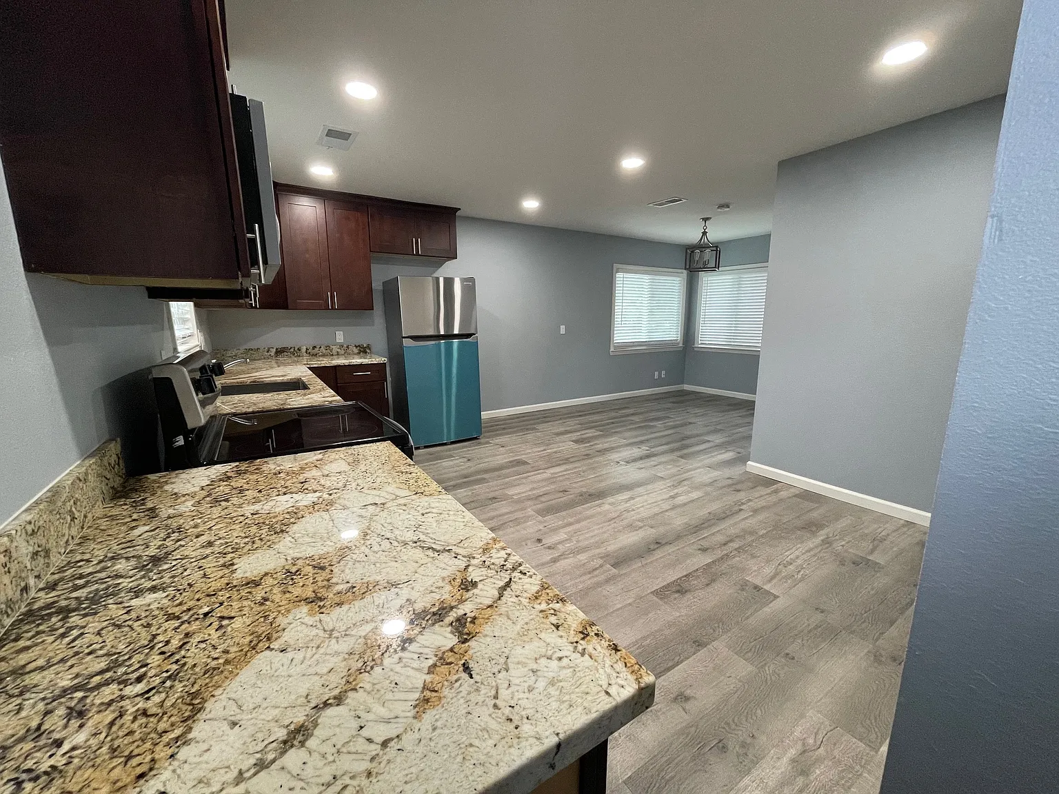 25376 Morse Ct — Photo 3