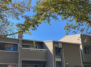 1903B Villaridge Dr, Reston, VA 20191