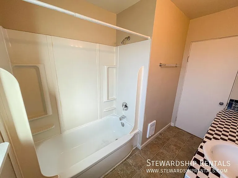 350 E 18th Ave #5 — Photo 15