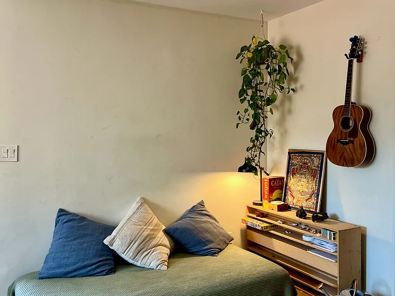 Tracy St — Photo 14