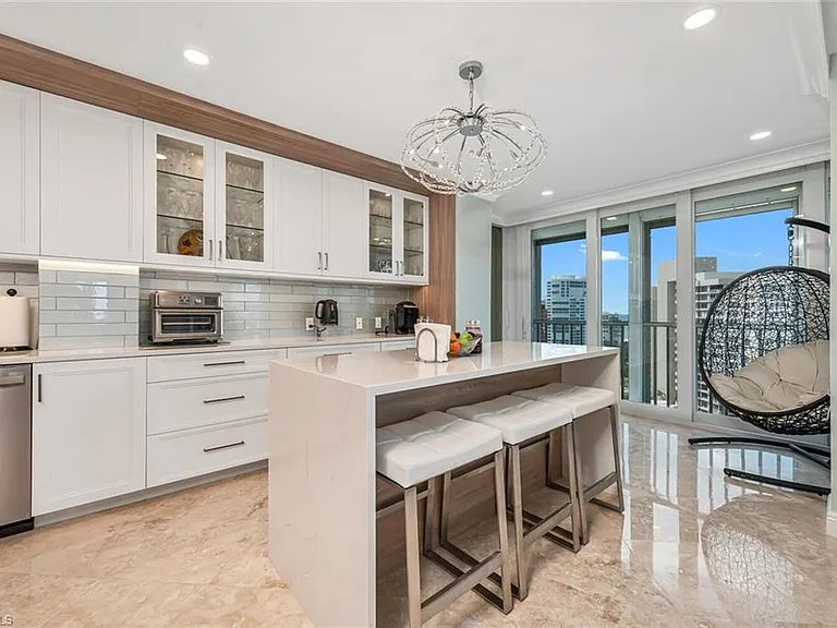 4401 Gulf Shore Blvd N #Penthouse 3 — Photo 8