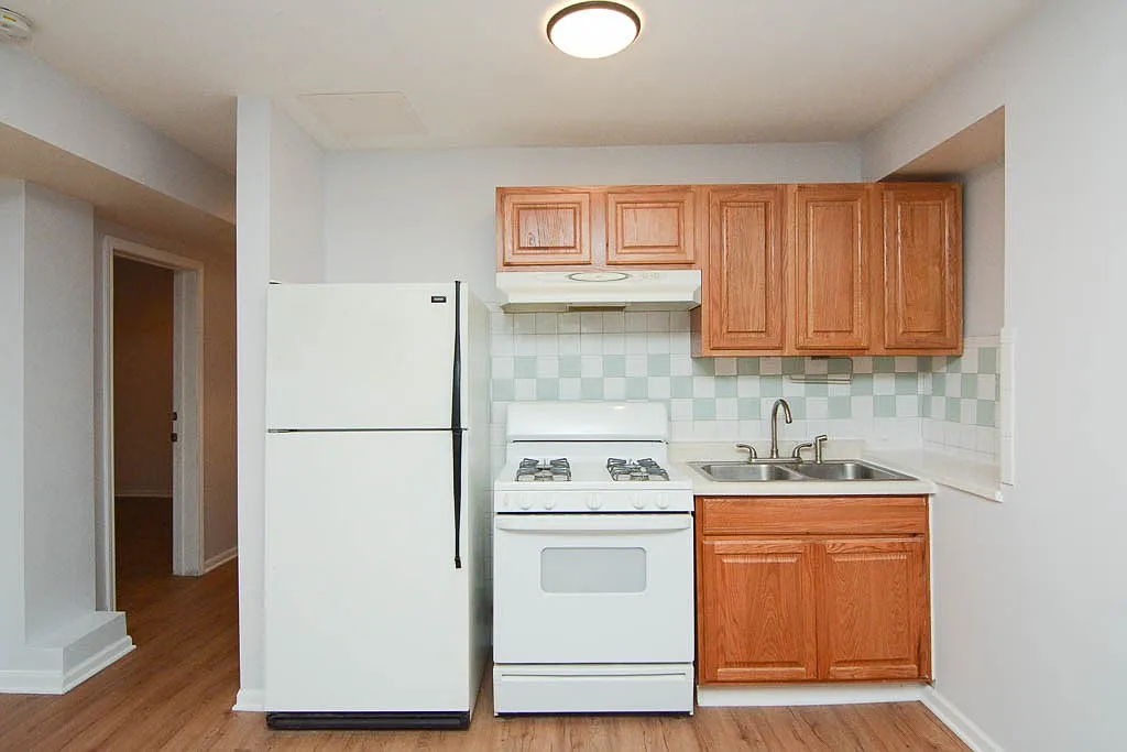 Building Photo - 2347 W 24th Pl #FG