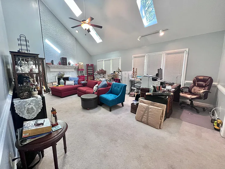 Large Family Room w/Skylights- 1st Floor- Pic 1