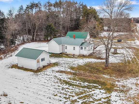 3rd image of 905 Wiscasset Rd