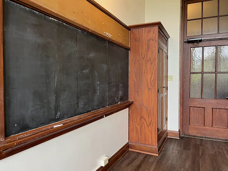 257 Lafayette Ave — Photo 13