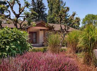 1470 SW Woodward Way, Portland, OR 97225