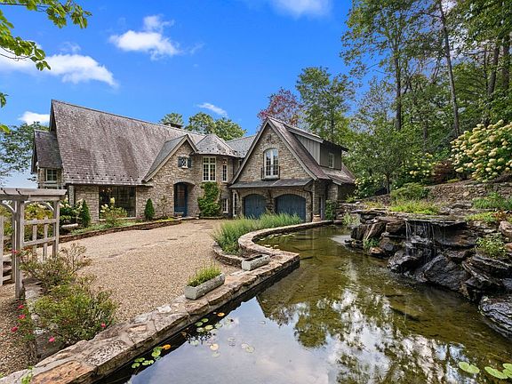 14th image of this home