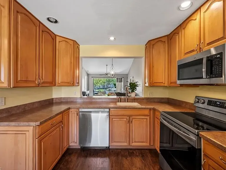 1357 Churchill Cir #G-202 — Photo 9