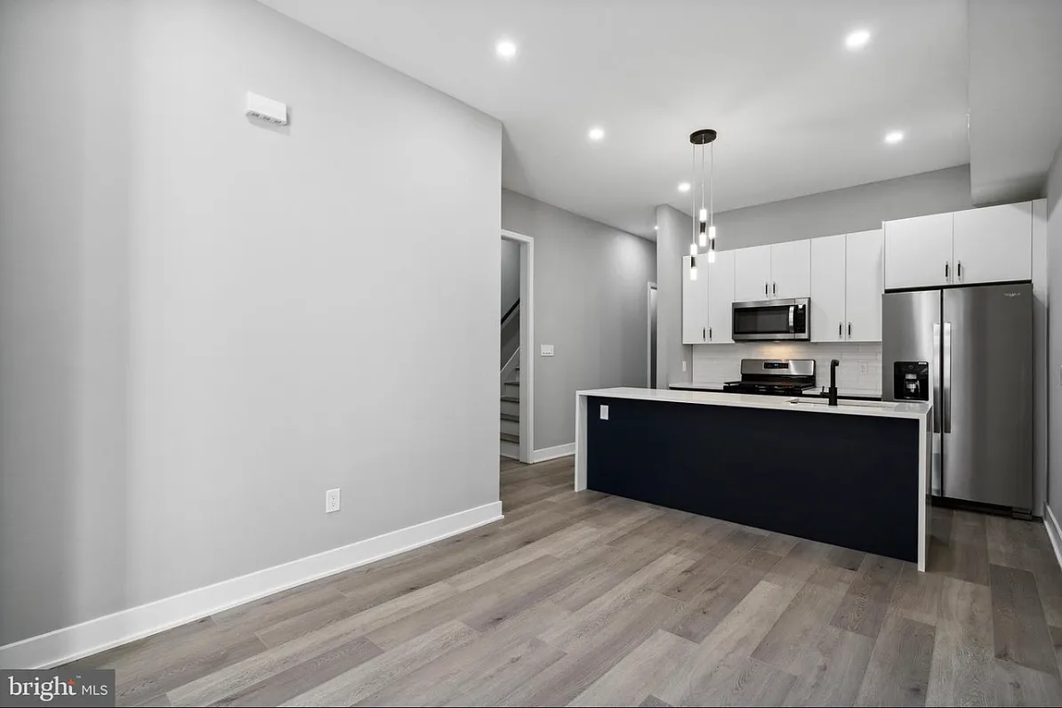 4 bed, 2257 sqft, $2,800 — Photo 1