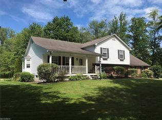 16870 Auburn Rd, Chagrin Falls, OH 44023