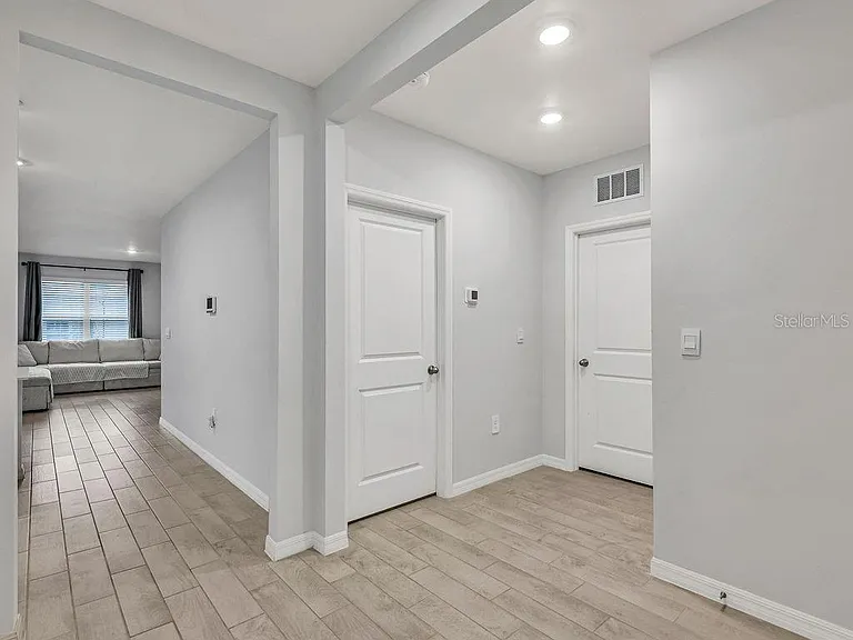 1048 Adalia Ter — Photo 22