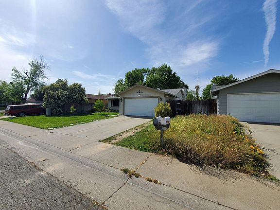 3rd image of 7007 Cloverleaf Way