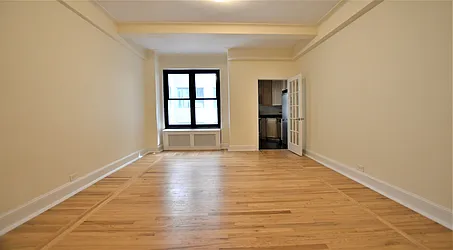 Rented by Manhattan Realty Group