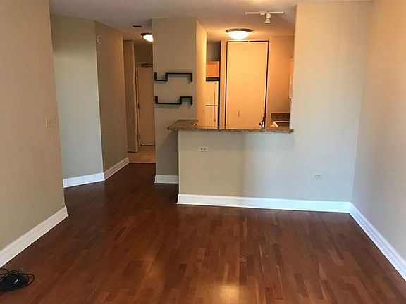 4th image of 222 N Columbus Dr APT 2607