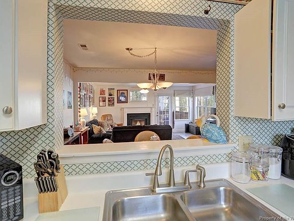 5th image of 137 Creekstone Dr