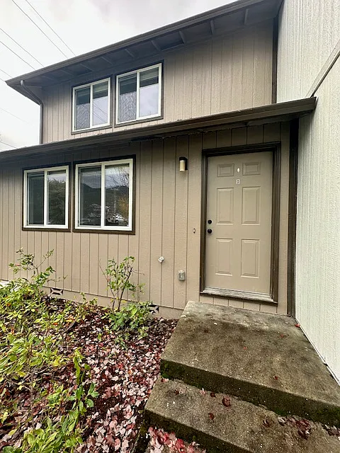 2 bed, 1.5 bath, 1000 sqft, $1,500 — Photo 1