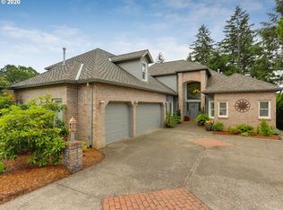 10705 SE Marilyn Ct, Happy Valley, OR 97086