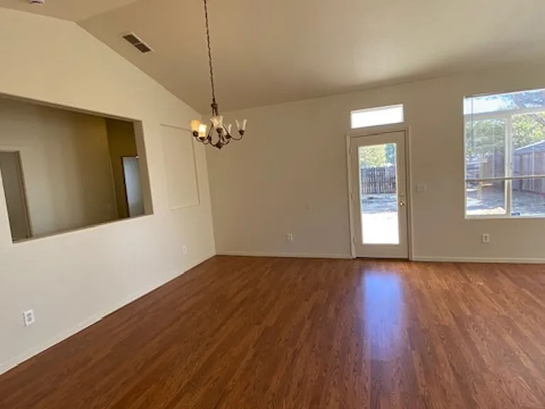 566 Stewart Way — Photo 5