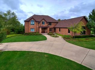 33528 Royal Street George Dr, Avon, OH