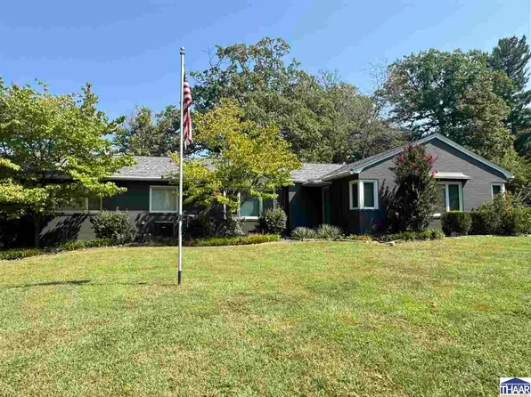 108 Woodridge, Terre Haute, IN 47803