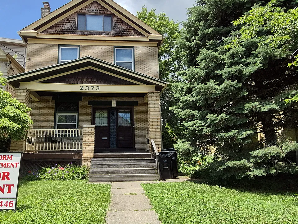 2373 Fairview Ave #1