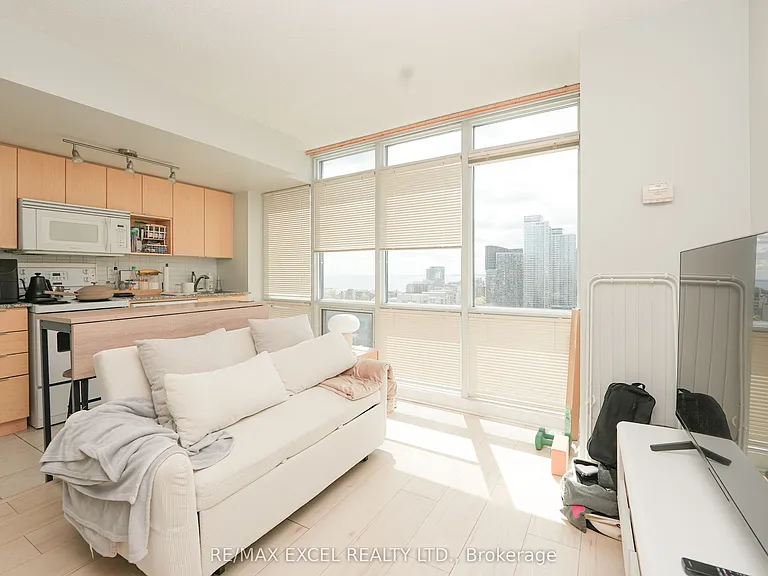 11 Brunel Ct #2316 — Photo 3
